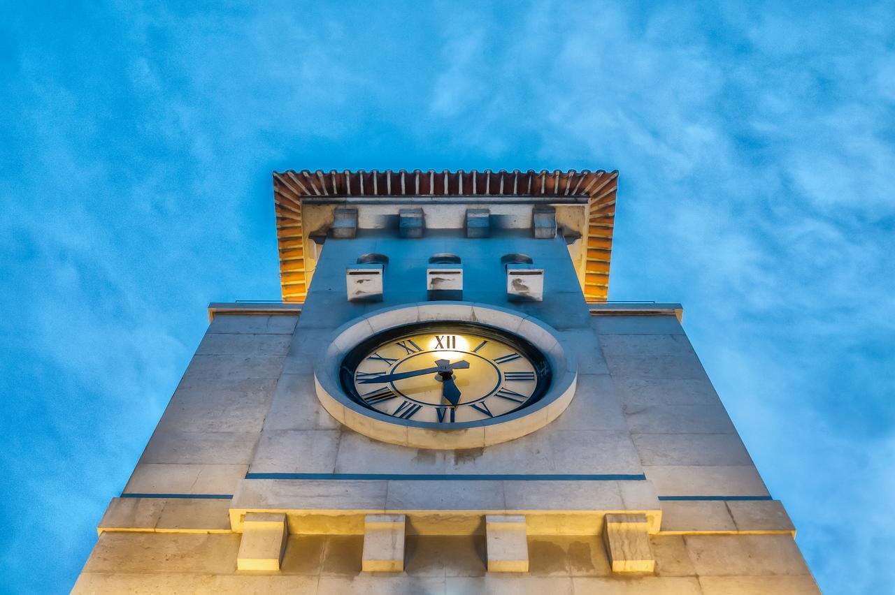 The Clock Tower By Five Stars Apartamento
