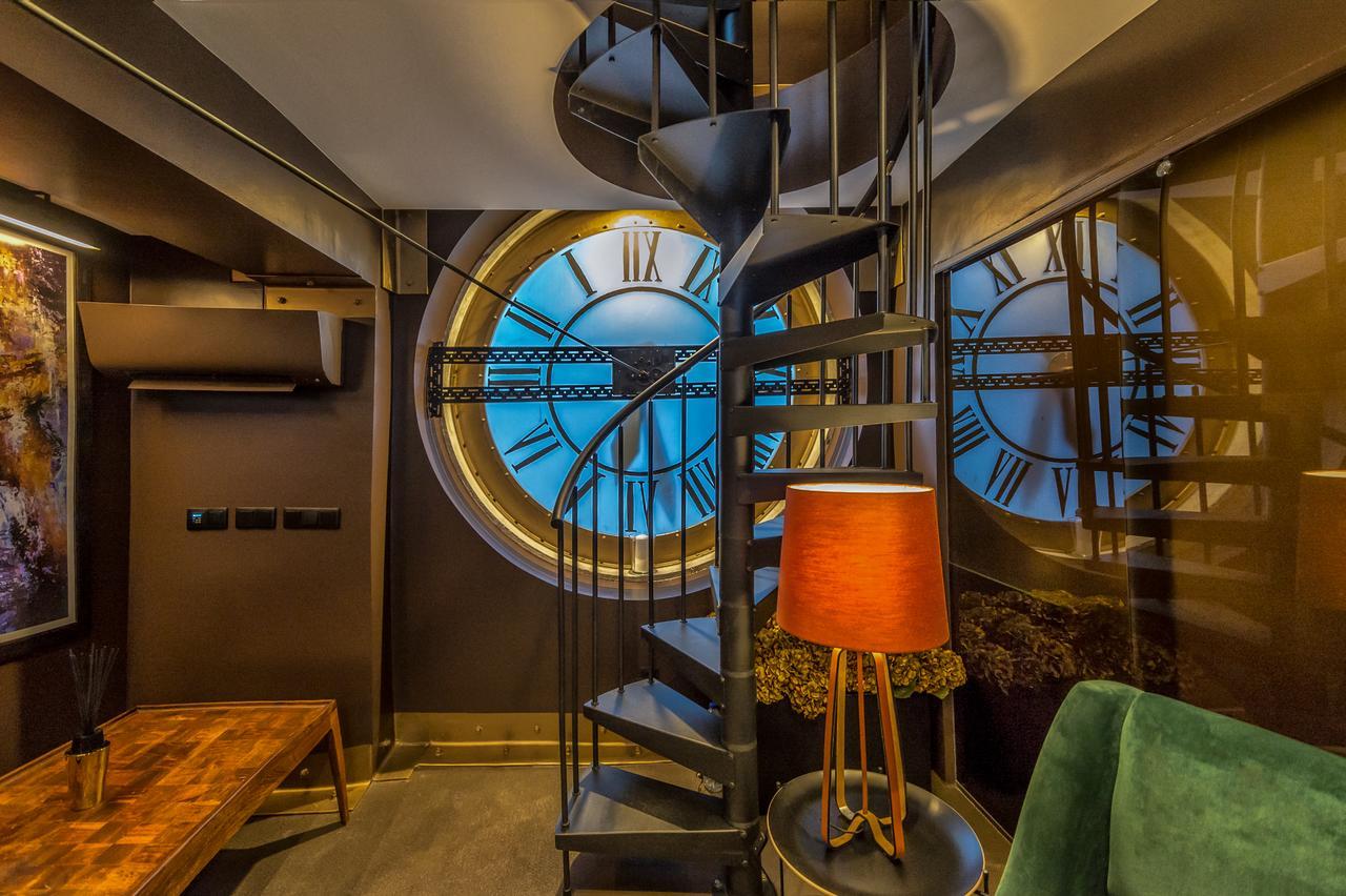 The Clock Tower By Five Stars Apartamento